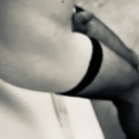 Kurva jote e ndyr jam! Po të pres në dhom duke u qir!